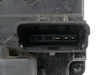 Second-hand car spare part left front door lock for nissan note (e11e) naru edition oem iam references 805019u100  