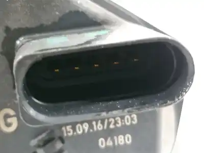 Автозапчастина б/у коробка метелика для skoda octavia combi (5e5) 2.0 tdi посилання на oem iam 04l131501m  