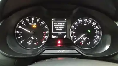 Peça sobressalente para automóvel em segunda mão quadrante por skoda octavia combi (5e5) 2.0 tdi referências oem iam 5e0920781c  
