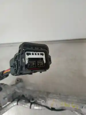 Pièce détachée automobile d'occasion crémaillère de direction pour hyundai tucson essence 2wd références oem iam a0068788 a010d223 57700d7500