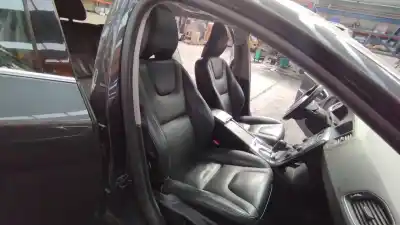 Peça sobressalente para automóvel em segunda mão  por VOLVO V60 KOMBI  Referências OEM IAM   