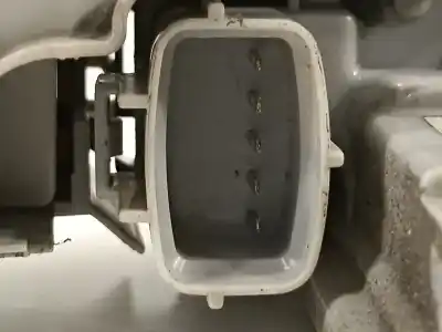 Second-hand car spare part left front door lock for lancia ypsilon (402) gold oem iam references 51926049  