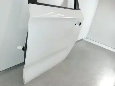 Second-hand car spare part rear left door for kia carens ( ) basic oem iam references   