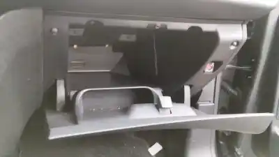 Peça sobressalente para automóvel em segunda mão porta luvas por peugeot 208 style referências oem iam   