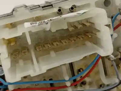 Автозапчастина б/у команда чистити для renault captur limited посилання на oem iam 25567985r  