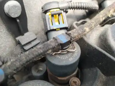 İkinci el araba yedek parçası ENJEKTÖR için FIAT GRANDE PUNTO (199)  OEM IAM referansları 0445110276  