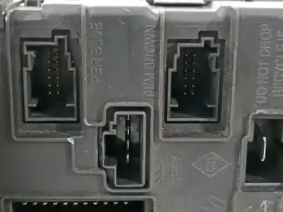 Second-hand car spare part fuse box unit for renault megane ii familiar expression confort oem iam references 8200306033a  