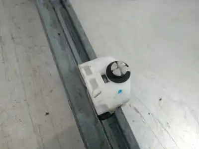 Second-hand car spare part driver left window regulator for renault kangoo profesional oem iam references 8200497568  