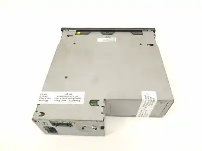 Second-hand car spare part audio system / radio cd for audi s6 berlina 4f2 oem iam references 4e0035110a  