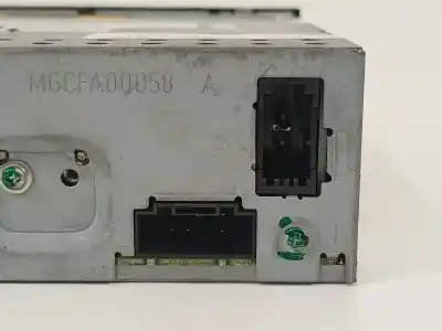 Second-hand car spare part audio system / radio cd for audi s6 berlina 4f2 oem iam references 4e0035110a  