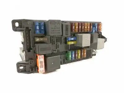 Pezzo di ricambio per auto di seconda mano scatola relè/fusibili per mercedes-benz clase cls (w219) 350 cgi (219.357) riferimenti oem iam a2115457301