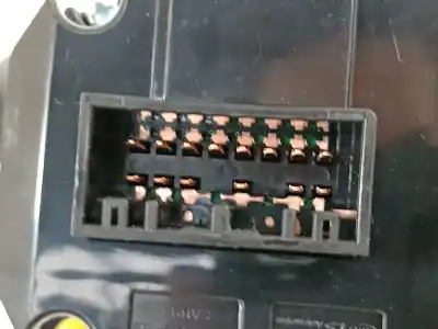 Second-hand car spare part headlights switch for kia stonic (ybcuv) platinum edition oem iam references 93404d4962  