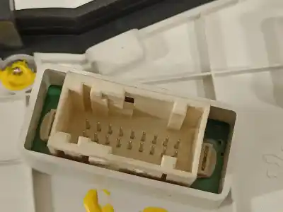 Peça sobressalente para automóvel em segunda mão quadrante por peugeot 206+ básico referências oem iam 9666637080  