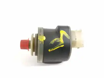 Second-hand car spare part fuel pump for bmw serie 3 berlina (e90) 320d oem iam references 781013400  