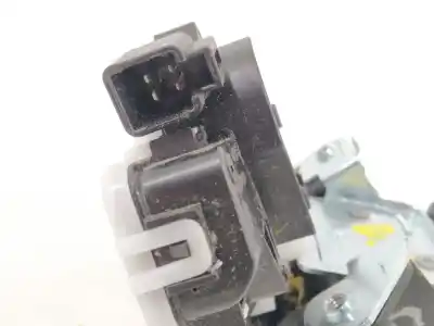 Second-hand car spare part trunk lock for mazda cx-30 zenith oem iam references c6728  