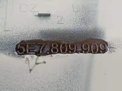 Автозапчастина б/у зовнішній пливний колпак для skoda octavia combi (5e5) ambition посилання на oem iam 5e7809909  