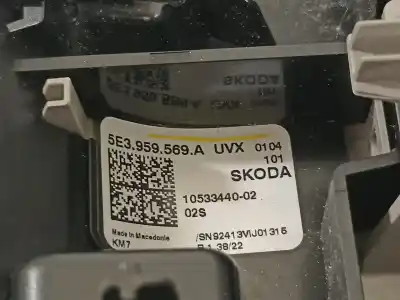 Автозапчасти б/у внутренний свет за skoda octavia combi (5e5) ambition ссылки oem iam 5e3959569a  5e3868837