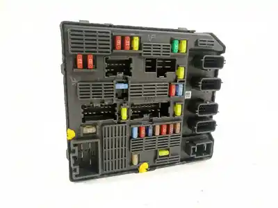 Pezzo di ricambio per auto di seconda mano scatola relè/fusibili per renault scenic iii grand dynamique riferimenti oem iam 284b69553r  