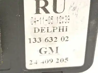 Peça sobressalente para automóvel em segunda mão botão / interruptor elevador vidro dianteiro esquerdo por opel meriva blue line referências oem iam 13363202  