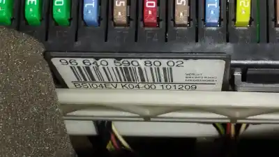 Pezzo di ricambio per auto di seconda mano scatola relè/fusibili per citroen c4 picasso millenium riferimenti oem iam 9664059080  