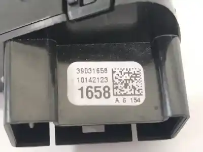 Pezzo di ricambio per auto di seconda mano comando multifunzione per opel corsa d color edition riferimenti oem iam 39031658  