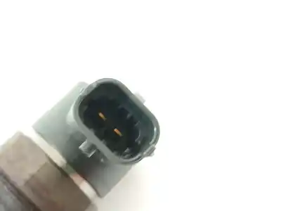 Second-hand car spare part injector for opel insignia a (g09) 2.0 cdti 4x4 (68) oem iam references 0445110327  