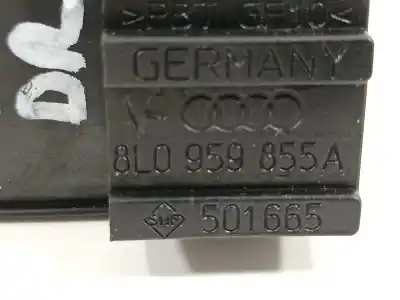 Автозапчастина б/у передній правий віконний вимикач для audi a3 (8l) 1.9 tdi посилання на oem iam 8l0959855a  