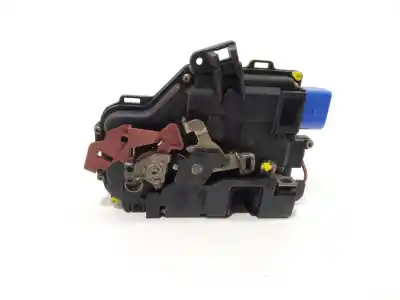 Peça sobressalente para automóvel em segunda mão fechadura da porta dianteira esquerda por audi a3 (8p) 1.6 102 cv / 75 kw referências oem iam 4e1837015