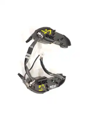 Pièce détachée automobile d'occasion commande au volant pour toyota prius (nhw20) basis références oem iam 8424747010 8424447010 8424447010