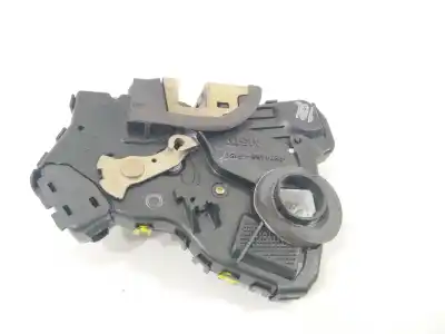Second-hand car spare part left front door lock for toyota corolla (_e12_) 1.4 d (nde120_) oem iam references 6904002152  