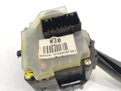 Pezzo di ricambio per auto di seconda mano comando pulito per kia cee´d emotion riferimenti oem iam 934201h300  