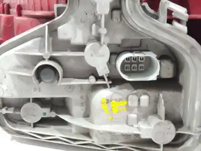 Автозапчасти б/у левый задний фонарь за audi a3 (8p1) 2.0 tdi 16v ссылки oem iam 8p0945095  