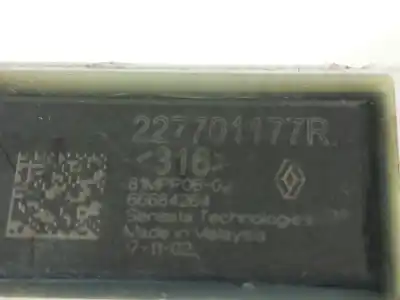 Peça sobressalente para automóvel em segunda mão bomba de ar secundária por renault megane iv fastback (b9a/m/n_) 1.5 dci 110 (b9a3) referências oem iam 227701177r  