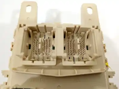 Peça sobressalente para automóvel em segunda mão caixa de fusíveis e relés por kia stonic (ybcuv) 1.0 tgdi cat referências oem iam 91955h8570