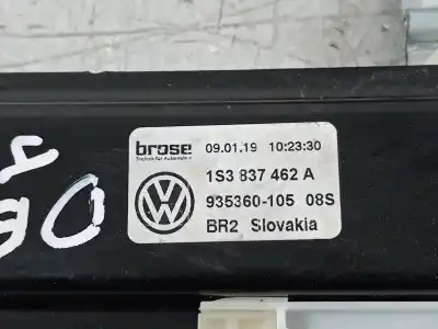 Recambio de automóvil de segunda mano de elevalunas delantero derecho para volkswagen up gti referencias oem iam 1s3837462a  1s0959801