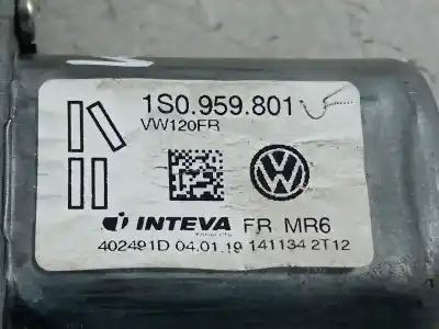 Recambio de automóvil de segunda mano de elevalunas delantero derecho para volkswagen up gti referencias oem iam 1s3837462a  1s0959801