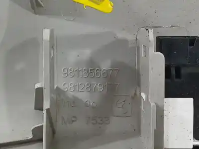 Pezzo di ricambio per auto di seconda mano luce interna per citroen c3 ii (sc_) 1.4 hdi 70 (sc8hzc sc8hr0 sc8hp4) riferimenti oem iam 96754056bj 9811856677 