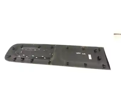 Pezzo di ricambio per auto di seconda mano modanatura per citroen c3 ii (sc_) 1.4 hdi 70 (sc8hzc sc8hr0 sc8hp4) riferimenti oem iam 9833480877 98334808xt 
