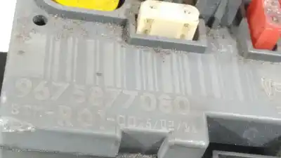 Second-hand car spare part fuse box unit for citroen c4 picasso i monospace (ud_) 1.6 hdi 110 oem iam references 9675877080  