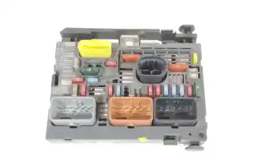 Peça sobressalente para automóvel em segunda mão CAIXA DE FUSÍVEIS E RELÉS por PEUGEOT 308 I (4A_, 4C_)  Referências OEM IAM 9666700480  