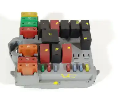 Recambio de automóvil de segunda mano de CAJA RELES / FUSIBLES para FIAT BRAVO II (198_)  referencias OEM IAM 51790930  