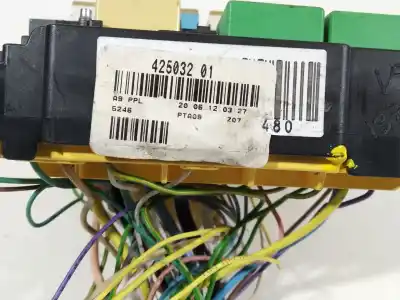 Second-hand car spare part fuse box unit for peugeot 208 i (ca_, cc_) 1.2 vti 82 oem iam references 9804848480  