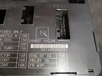 Peça sobressalente para automóvel em segunda mão caixa de fusíveis e relés por nissan note (e12) 1.5 dci referências oem iam 284b71hz2a  