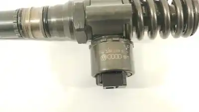 Pezzo di ricambio per auto di seconda mano iniettore per audi a3 (8p) 2.0 tdi riferimenti oem iam 03g130073g 0414720404  Pezzo di ricambio per auto di seconda mano iniettore per audi a3 (8p) 2.0 tdi riferimenti oem iam 03g130073g 0414720404