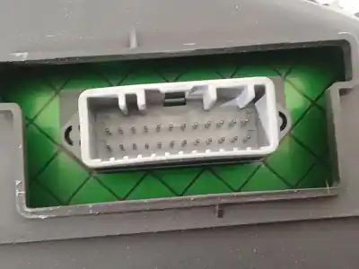 Автозапчастина б/у панель інструментів для renault clio iii authentique посилання на oem iam 8200821001d  