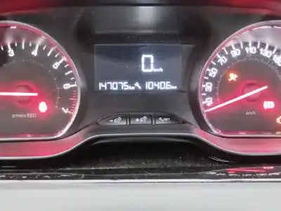 Second-hand car spare part dashboard for peugeot 208 i (ca_, cc_) 1.2 vti 82 oem iam references 9673777580  