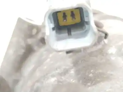 Peça sobressalente para automóvel em segunda mão compressor de ar condicionado a/a a/c por renault clio iii authentique referências oem iam 8200953359a  