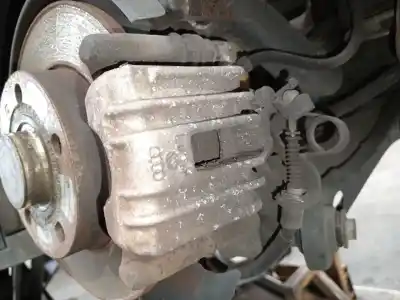 Автозапчастина б/у задній лівий гальмівний супорт для AUDI A4 AVANT (8E) 2.0 TDI Посилання на OEM IAM   