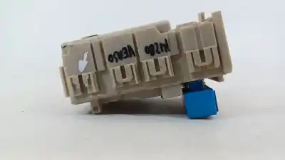 Pezzo di ricambio per auto di seconda mano scatola relè/fusibili per toyota verso (_r2_) 2.0 d-4d (aur20_) riferimenti oem iam 827300f052a 323611k10 315041i21