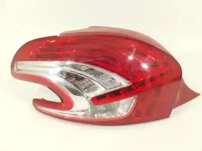Pezzo di ricambio per auto di seconda mano LAMPADA POSTERIORE SINISTRA per PEUGEOT 208 I (CA_, CC_)  Riferimenti OEM IAM 9672628280  